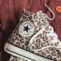 Chuck Taylor