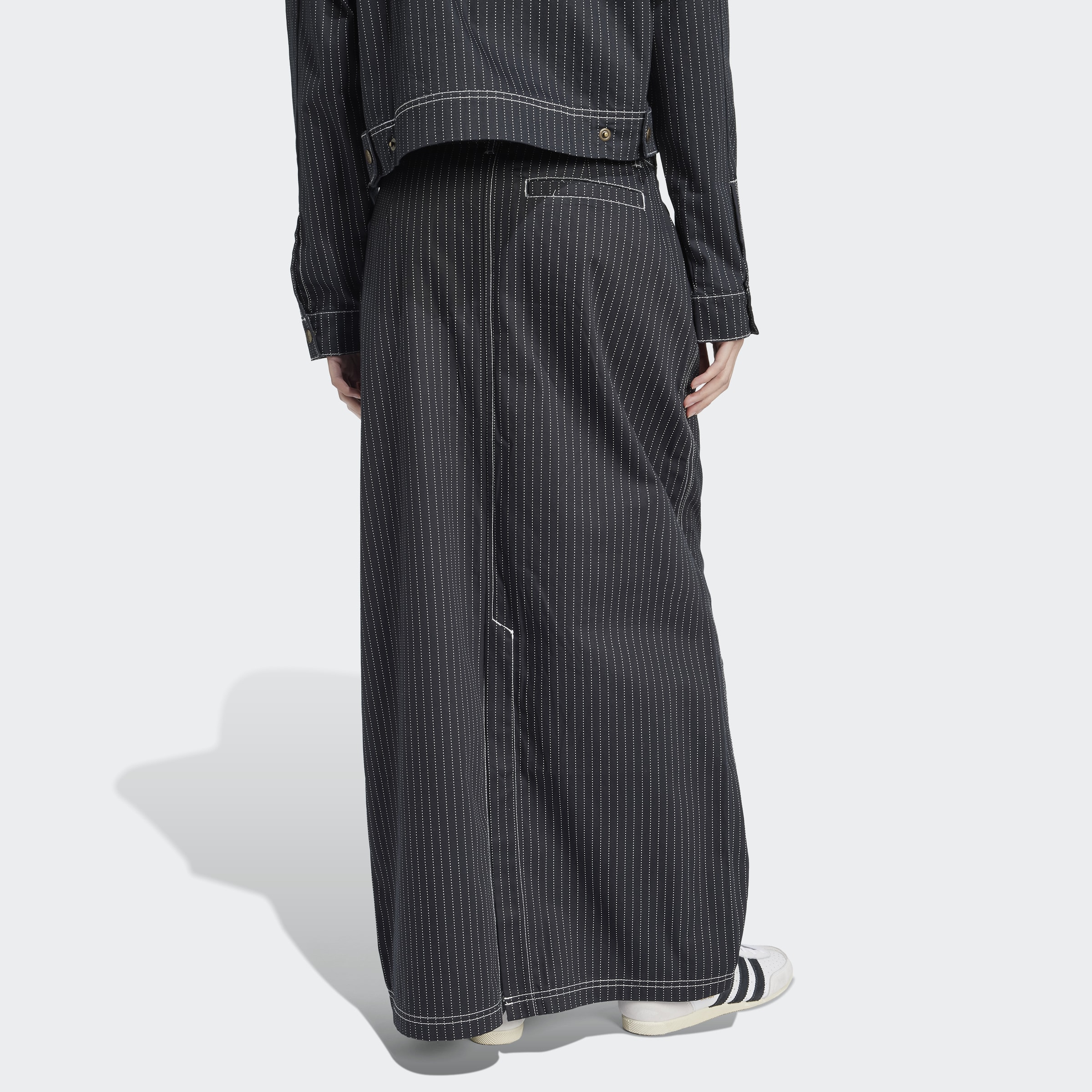 Saia Adidas Aop Maxi Carbon Jj3142 | Espaço.con SNEAKERS & Co.