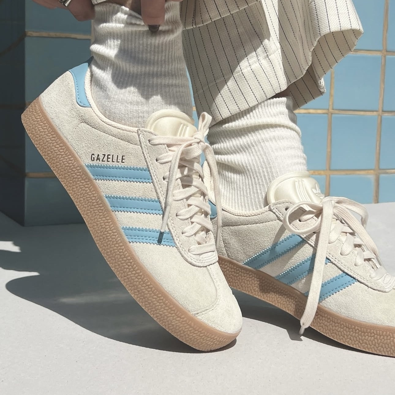 Tênis Adidas Gazelle Adv Bege Azul Jp8518 | Espaço.con SNEAKERS & Co.