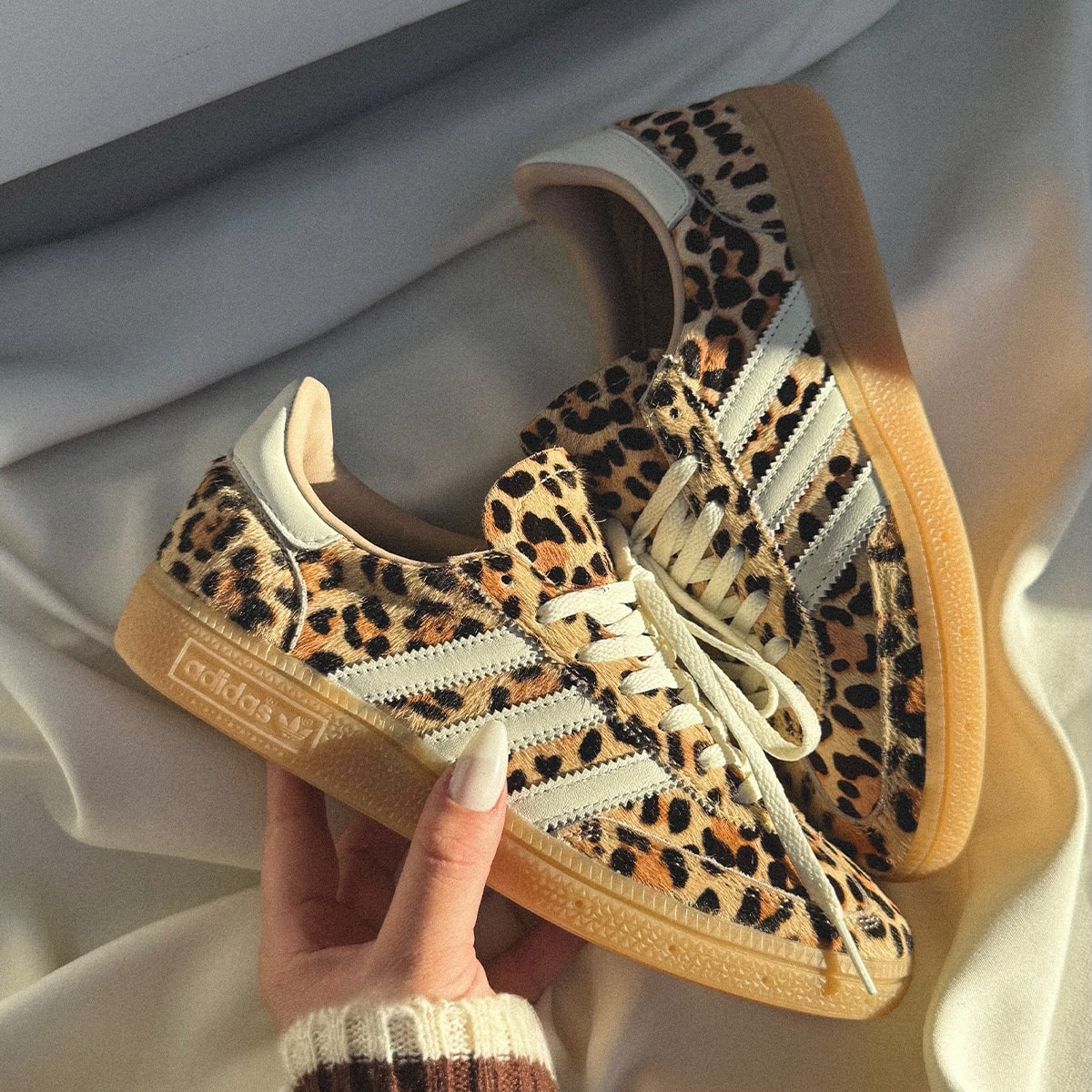Tênis Adidas Handball Spezial Leopard Magic Beige Ki6678 | Espaço