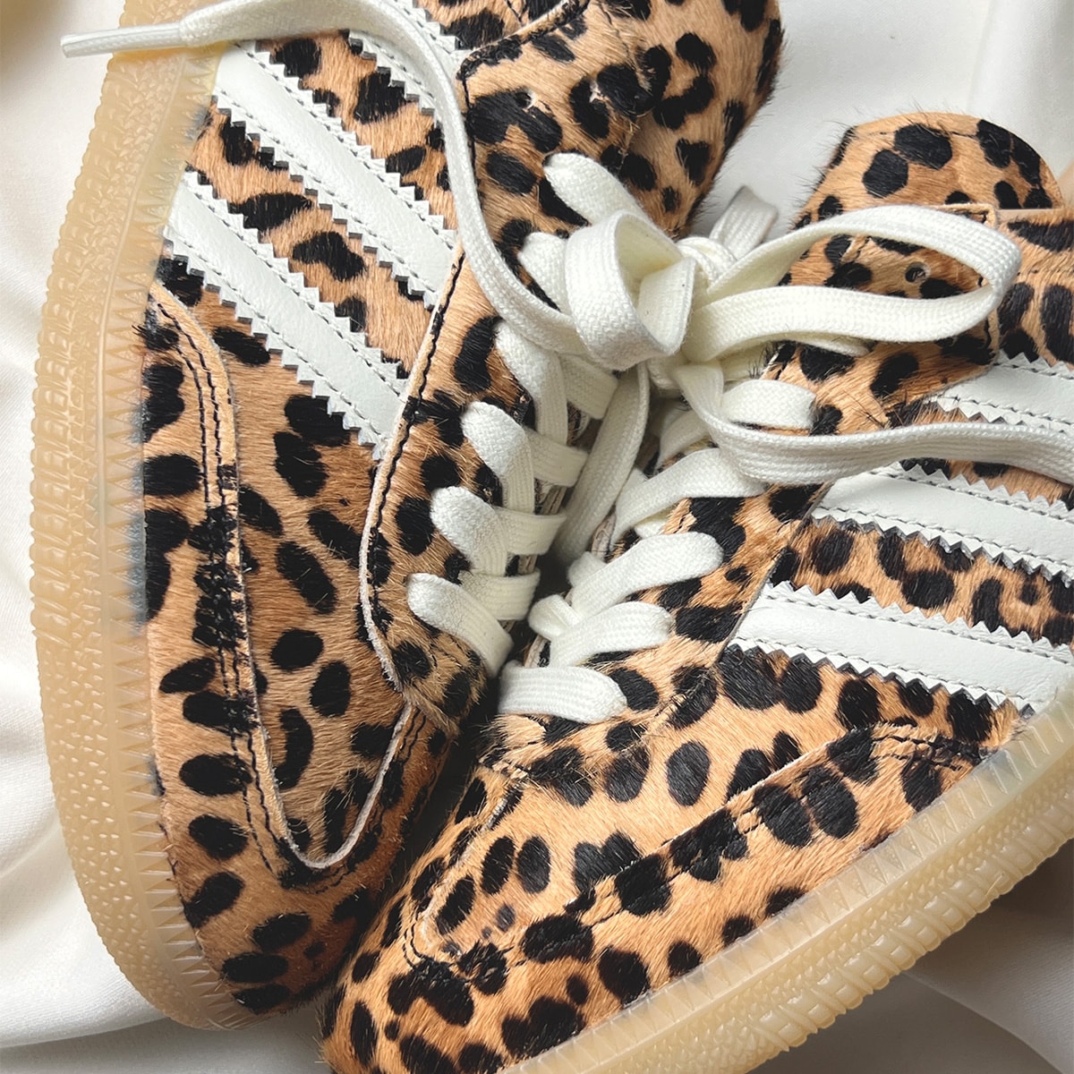 Tênis Adidas Samba OG Leopard Magic Beige Ki6674 | Espaço.con