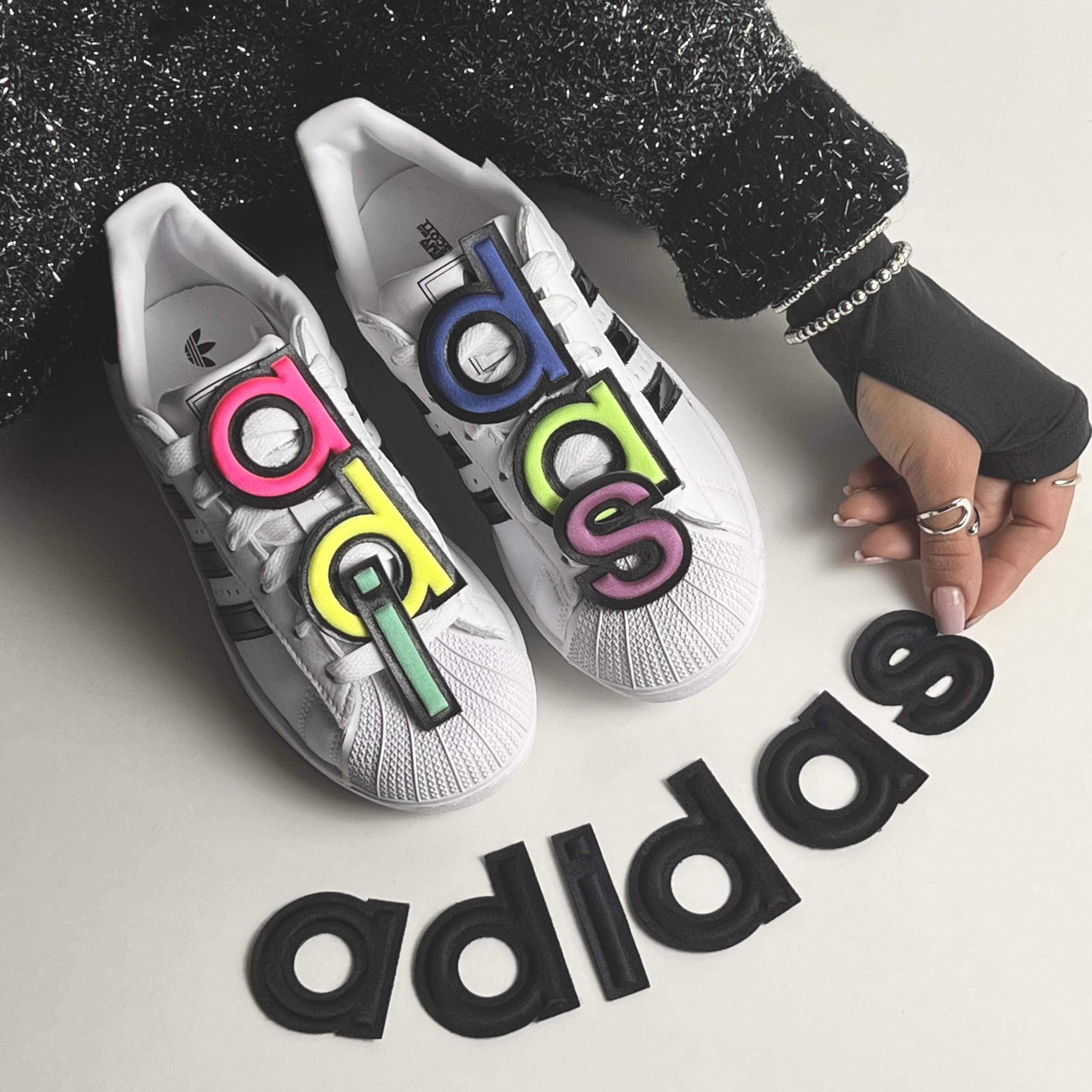 Tênis Adidas X Jeremy Scott Superstar II Branco Preto Jr3584