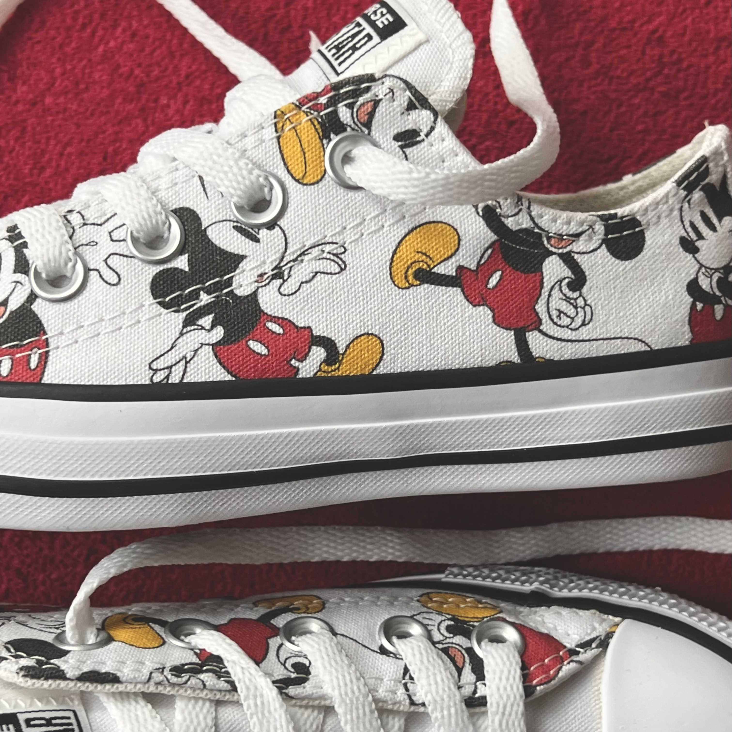 Tênis Converse Chuck Taylor All Star Disney Mickey e Minnie Branco