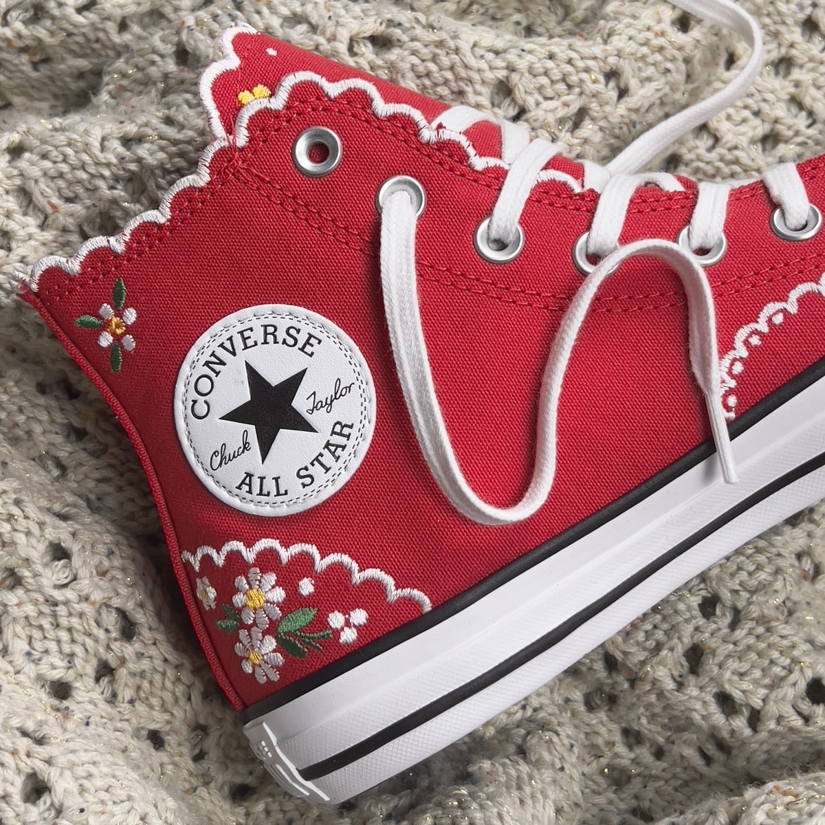 Tênis Converse Chuck Taylor All Star Embroidery Graphic Vermelho