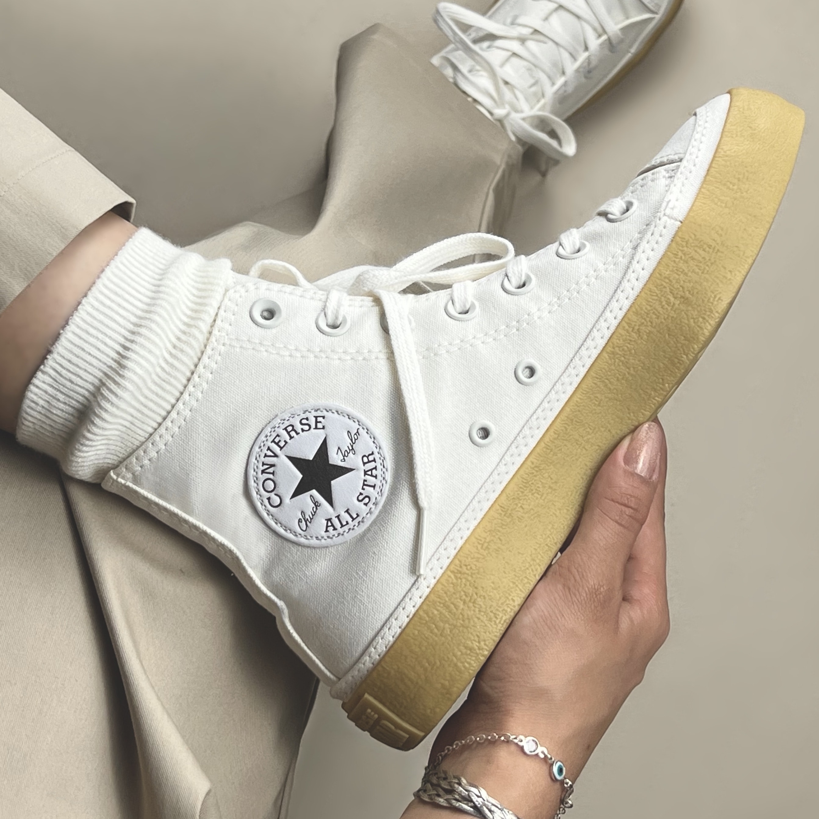 Tênis Converse Chuck Taylor All Star New Tape Taylored Lux Amendoa
