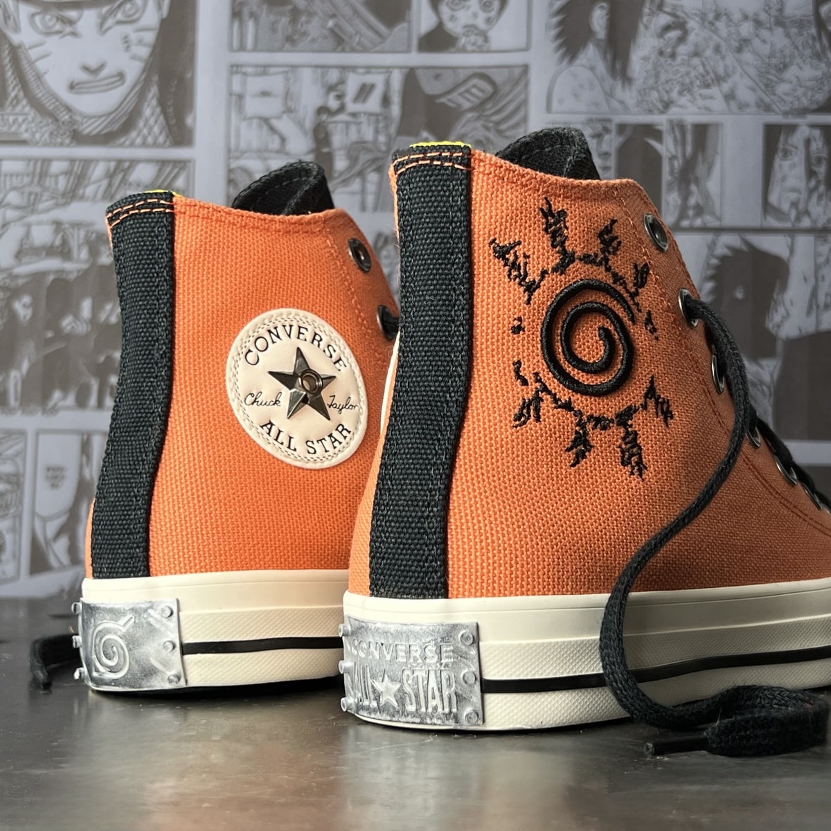 Tênis Converse X Naruto Shippuden Chuck Taylor All Star Laranja HI
