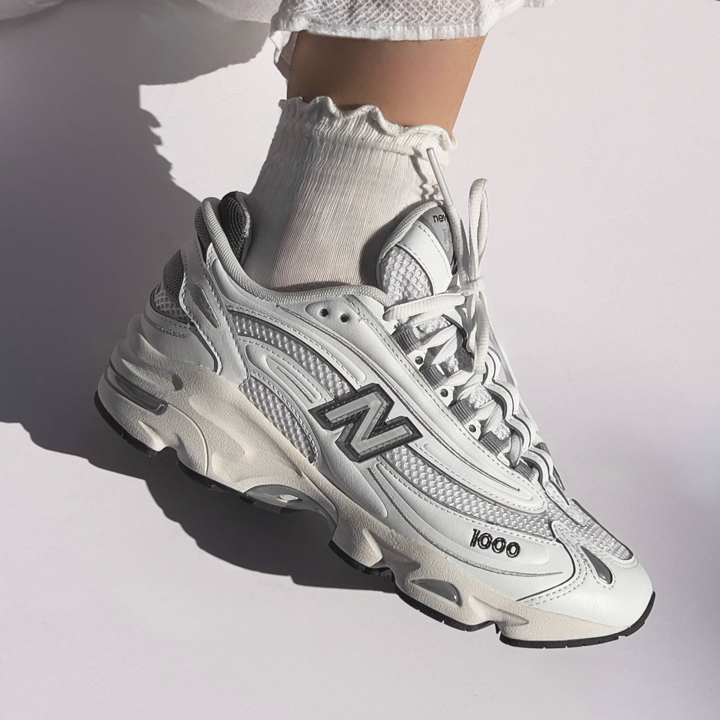Tênis New Balance 1000 Bege Claro Cinza Claro M1000mew | Espaço