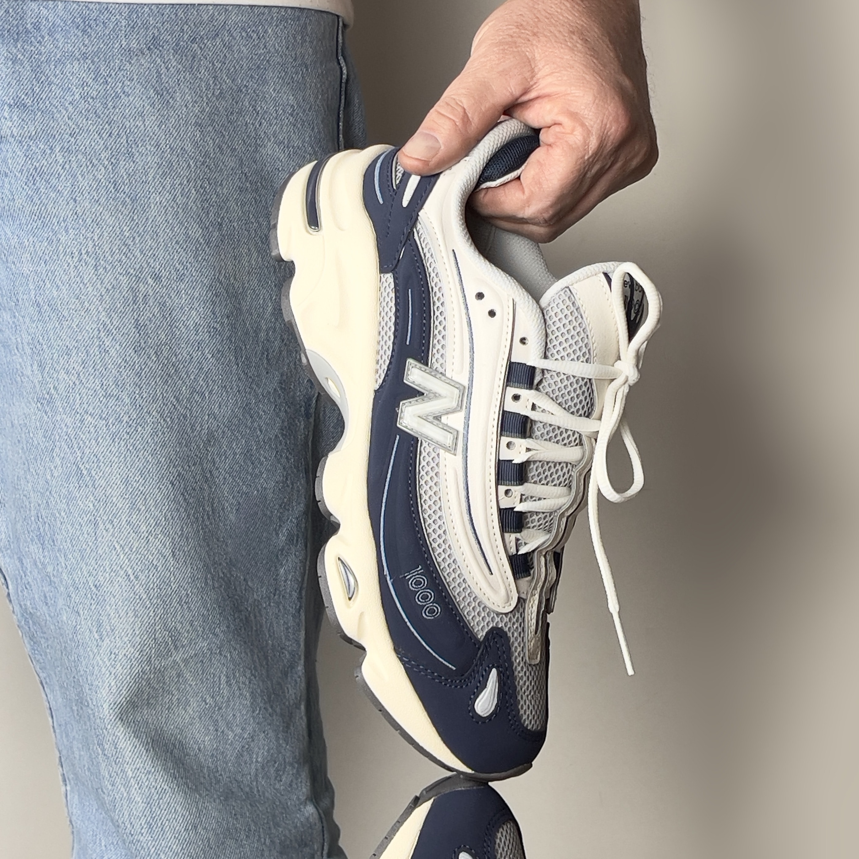 Tênis New Balance 1000 Bege Marinho M1000men | Espaço.con SNEAKERS