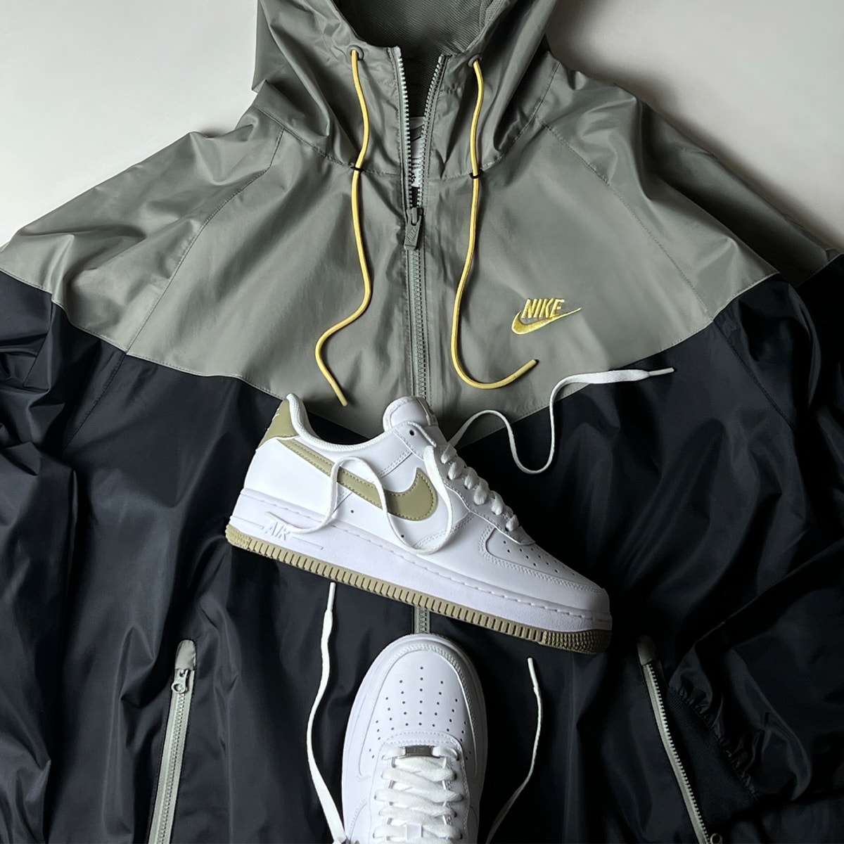Tênis Nike Air Force 1 07 White Neutral Olive Fj4146-110 | Espaço