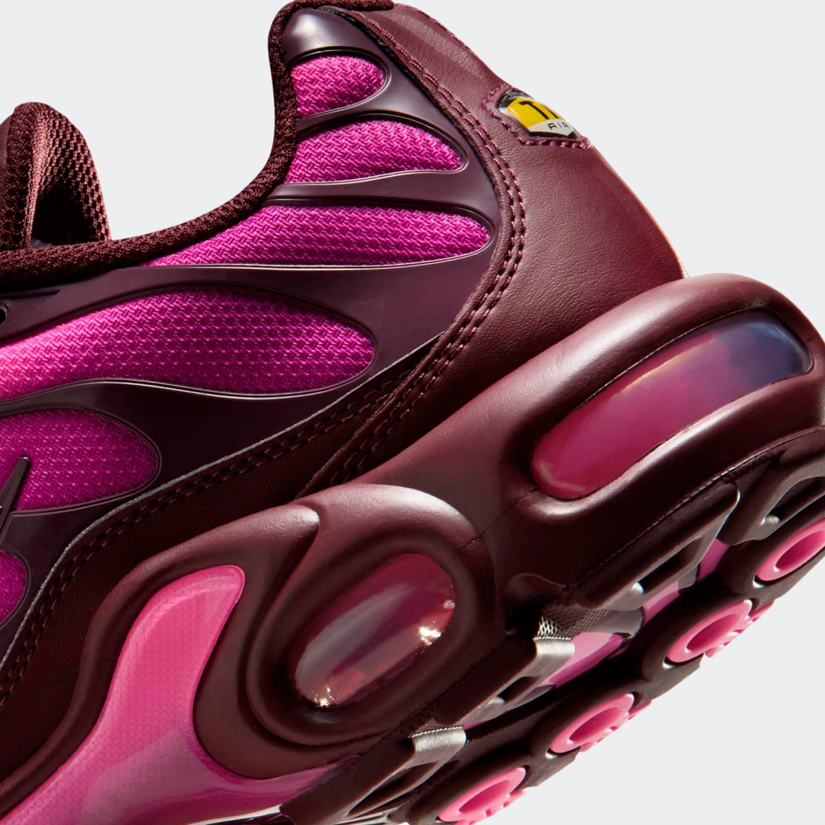 Tênis Nike Air Max Plus TN Flor de Cacto Pink Spell Dz3670-600