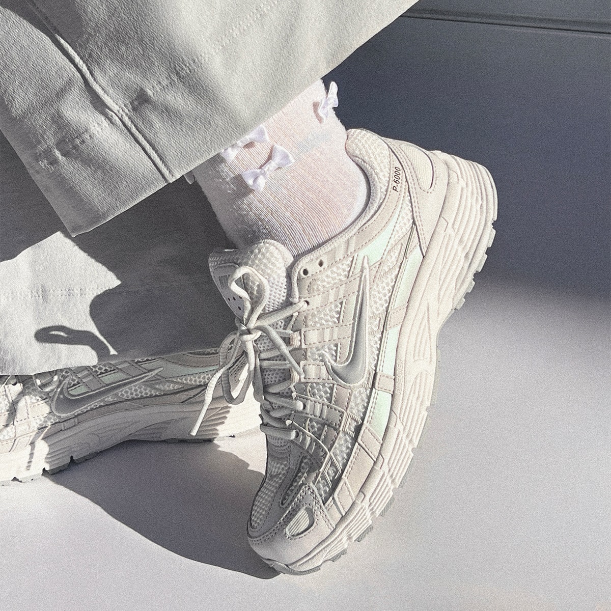 Tênis Nike P-6000 SE Branco Cinza If1756-100 | Espaço.con SNEAKERS