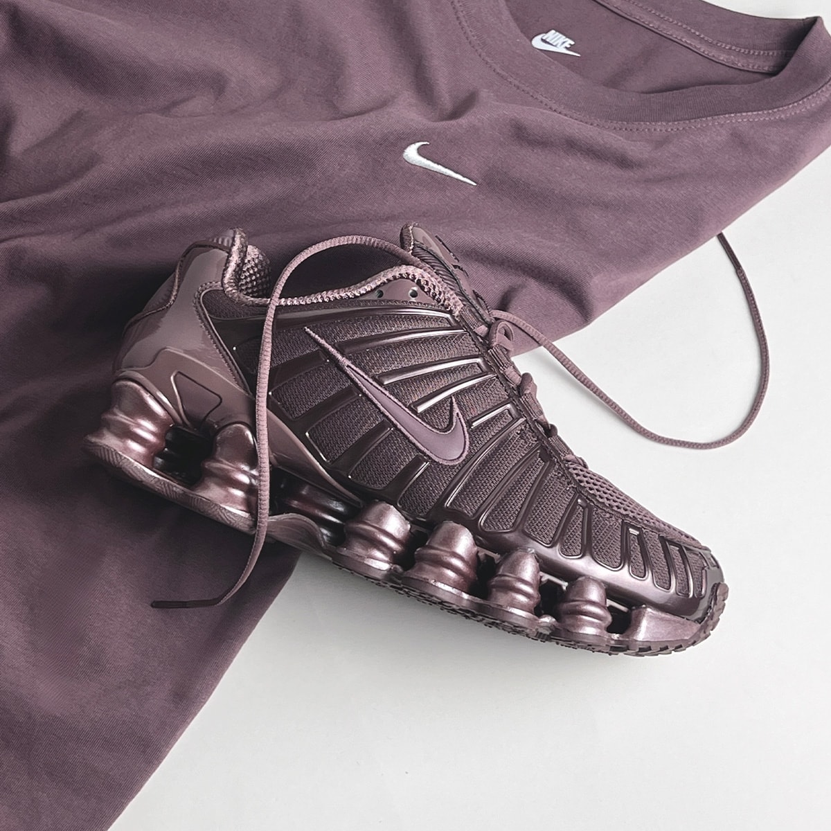 Tênis Nike Shox TL Tattoo Black Ib1087-500 | Espaço.con SNEAKERS & Co.