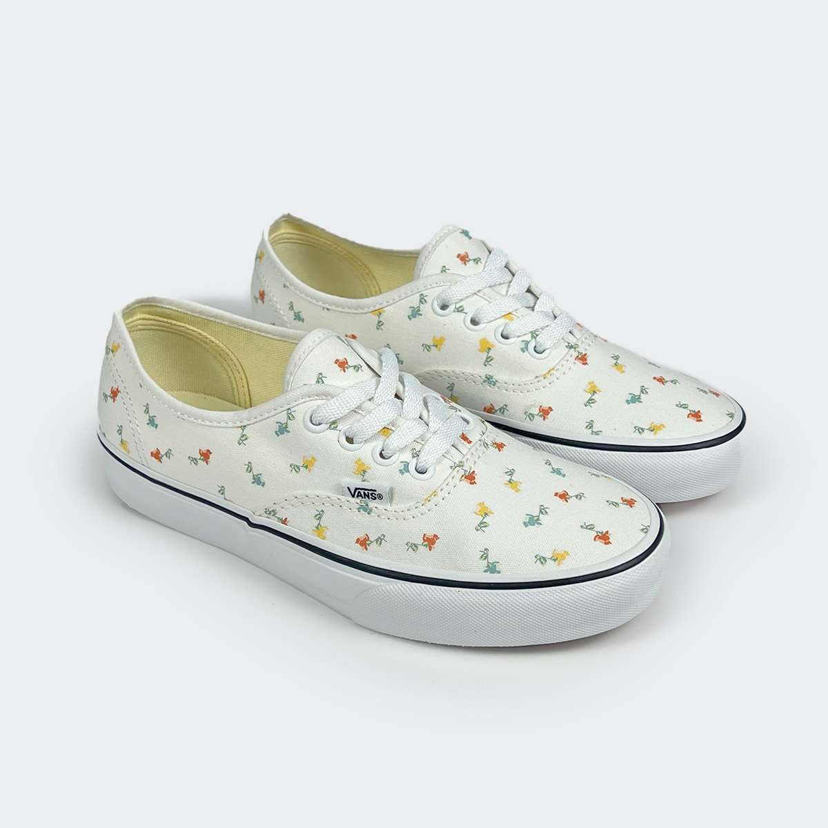 TÊNIS VANS AUTHENTIC FLORAL VN0A2Z3ZNX0 | Espaço.con